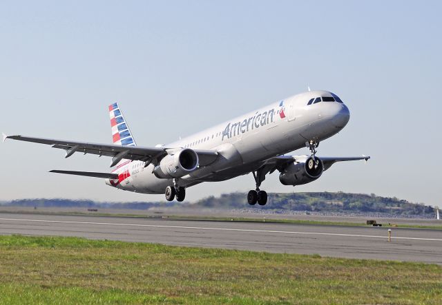 Airbus A321 (N923US)