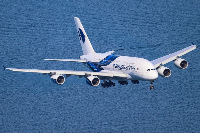 Airbus A380-800 (9M-MNA)