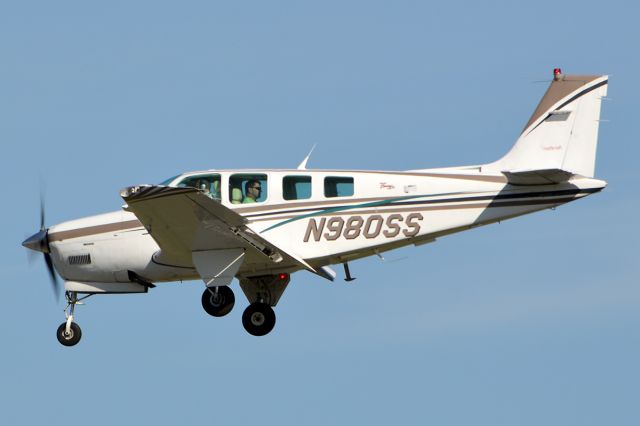 Beechcraft Bonanza (36) (N980SS)