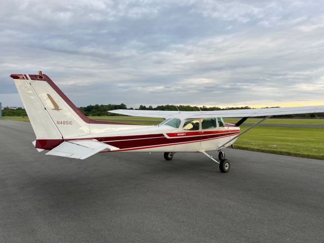 Cessna Skyhawk (N4851G)