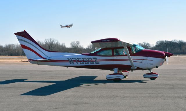 Cessna Skylane (N759CZ) - Cessna 182Q N759CZ in Ann Arbor 