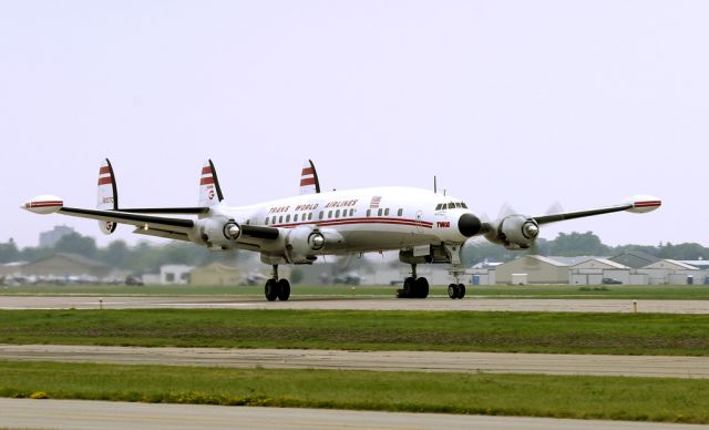 Lockheed EC-121 Constellation (N6937C)