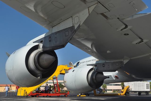 McDonnell Douglas DC-8-60 (N817NA)