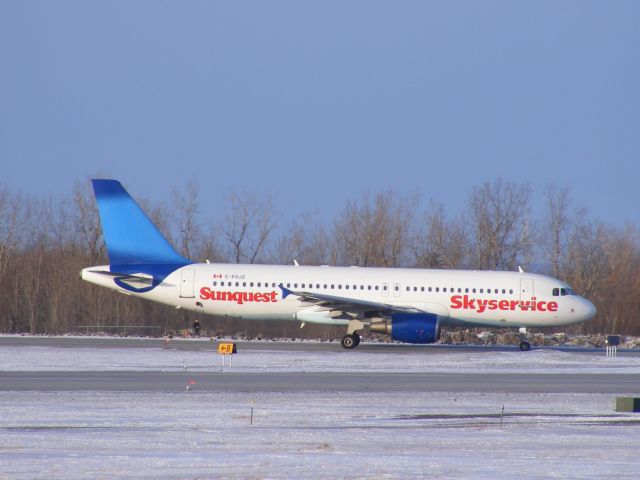 Airbus A320 (C-FDJZ)