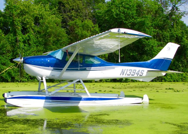 Cessna Skylane (N1394S) - At AirVenture 2016.