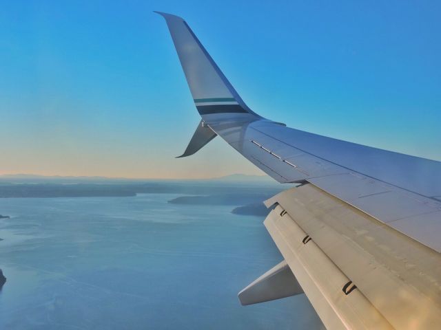 Boeing 737-900 — - Descent into KSEA for the 34L approach. 