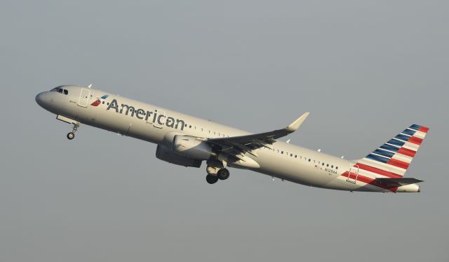 Airbus A321 (N129AA) - Departing LAX