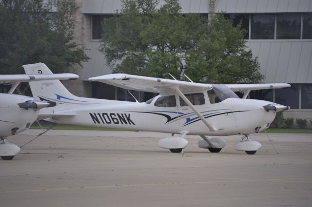 Cessna Skyhawk (N106NK)