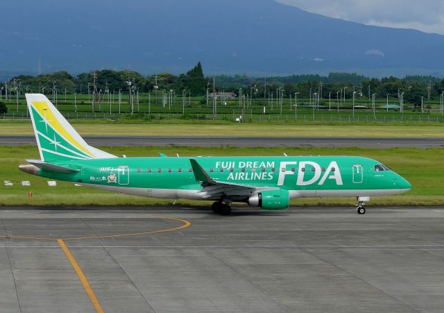 Embraer 175 (JA11FJ) - Kagoshima(KOJ) 2018/09/14