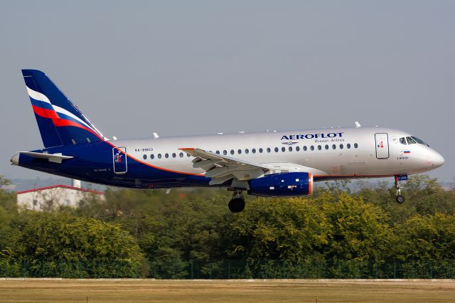 Sukhoi Superjet 100 (RA-89103)