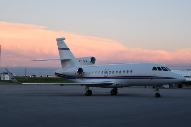 Dassault Falcon 900 (N717LA)