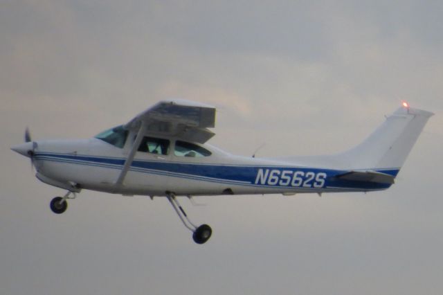Cessna Skylane RG (N6562S) - John White's Cessna 82R Turbo Skylane RG 2/20/14