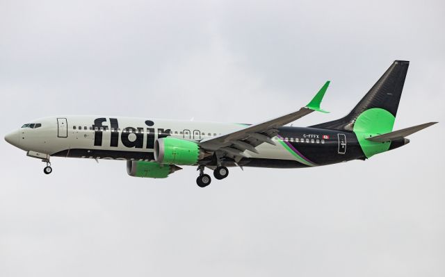 Boeing 737 MAX 8 (C-FFFX)