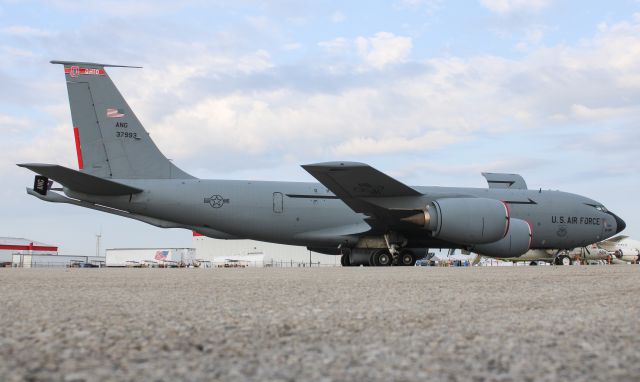 Boeing C-135FR Stratotanker (63-7993)