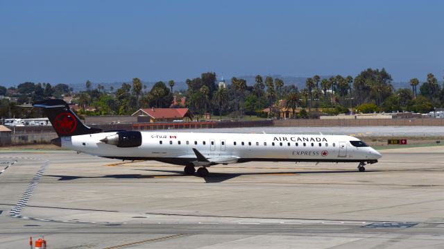 Canadair Regional Jet CRJ-900 (C-FUJZ) - Air Canada Express Bombardier CRJ-900LR C-FUJZ in San Diego 