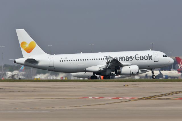 Airbus A320 (LY-VEI) - TCX2243 arriving from Mahon.