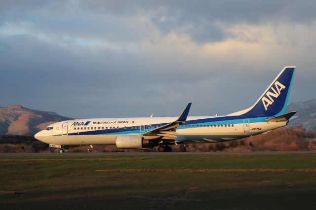 Boeing 737-800 (JA67AN) - January 4th 2018:HKD-ITM.