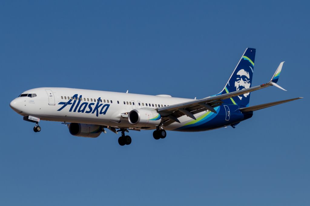 Boeing 737-900 (N461AS)