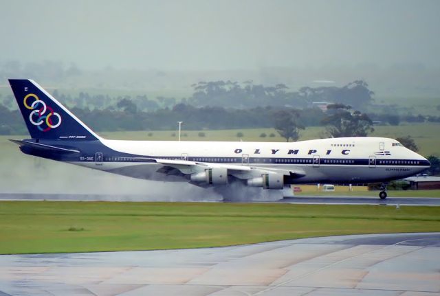 Boeing 747-200 (SX-OAE)