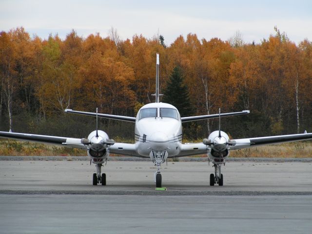 Beechcraft King Air 100 (C-GZUZ)