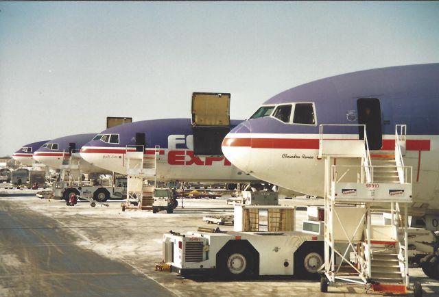 McDonnell Douglas DC-10 — - FedEx DC-10 lineup winter of 89-90