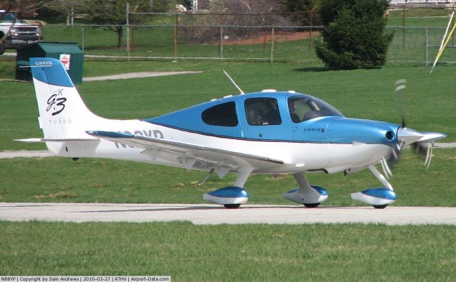 Cirrus SR-22 (CMF8YP)