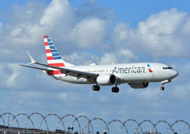 Boeing 737-700 (N378SC)