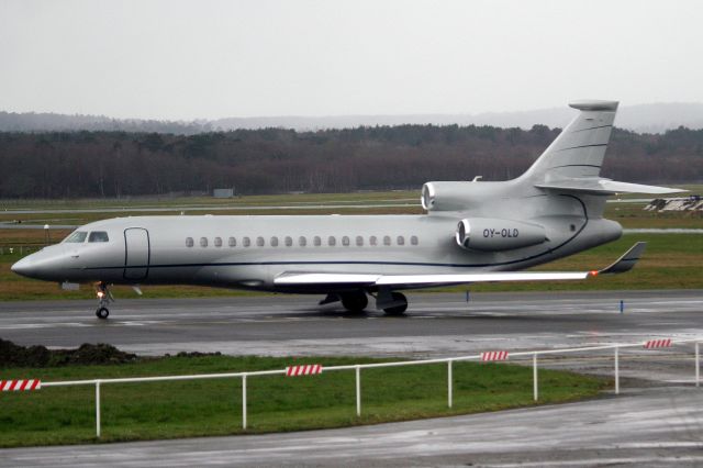 Dassault Falcon 8X (OY-OLD) - Air Alsie Falcon 8X taxiing to depart rwy 24 on 6-Mar-19 heading for KBED as MMD400.