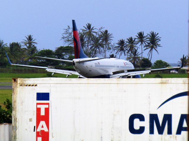 Boeing 737-800 (N3754A)