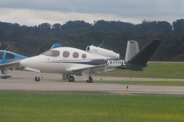 Cirrus Vision SF50 (N100TL)