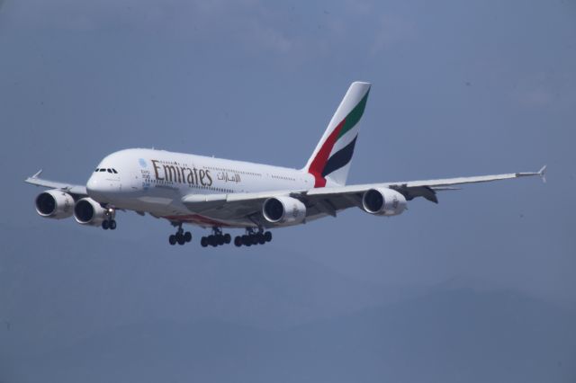 Airbus A380-800 (A6-EEO)