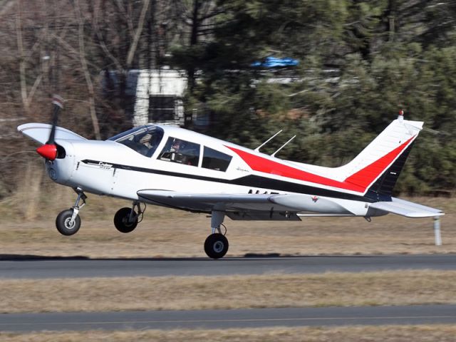 Piper Cherokee Arrow (N1799T)