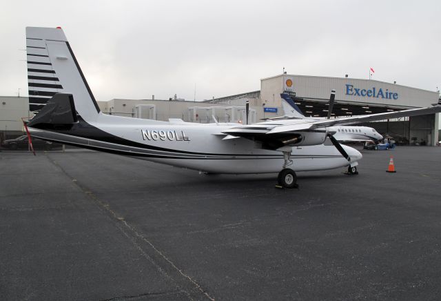 Rockwell Turbo Commander 690 (N690LL) - Turbo Commanders are great performing aircraft. I wonder why thsy never had the commercial succes of the King Air series.