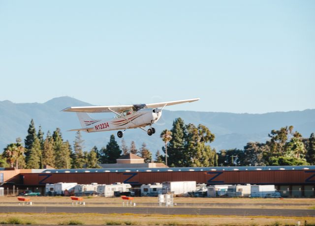 Cessna Skyhawk (N12234)
