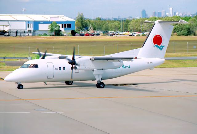 de Havilland Dash 8-100 (VH-XFT)