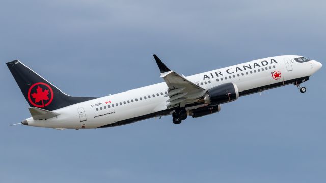 Boeing 737 MAX 8 (C-GEKH) - On a dark and cloudy day a max 8 for Air Canada departs KPDX as BOE484 after being painted.