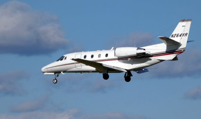 Cessna Citation Excel/XLS (N264VR) - On final is this 2002 Cessna Citation 560XL in the Autumn of 2019.