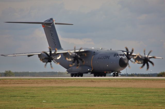 — — - EADS Airbus A400M