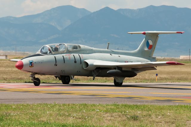 Aero L-29 Delfin (N129BS)