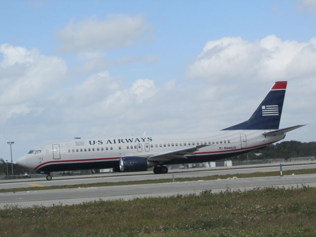 BOEING 737-400 (N444US)