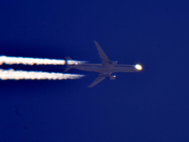 Airbus A330-300 (N272AY) - American Airlines 705 Frankfurt Intl to Charlotte/Douglas Intl over Cleveland 38,000 ft. 05-16-16
