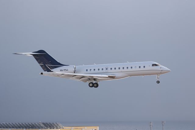 Bombardier Global Express (VH-FGJ) - 07 January 2016 : Pratt Aviation, Bombardier BD-700-1A10 Global 6000.