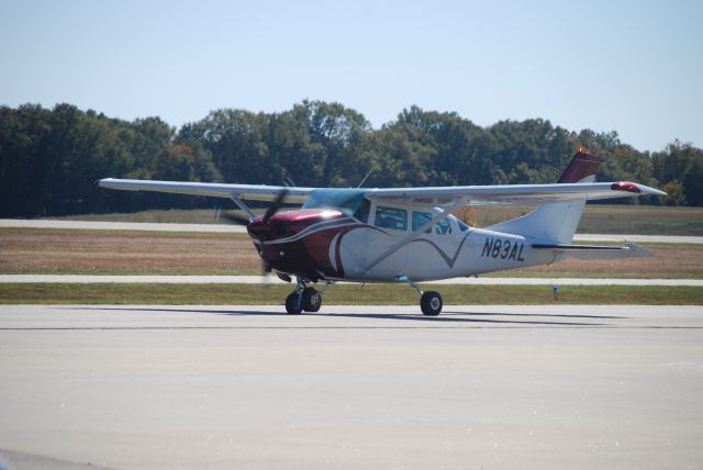 Cessna 206 Stationair (N83AL)