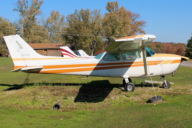 Cessna Skyhawk (N2073E)