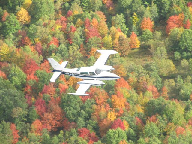 Cessna 310 (N87199)