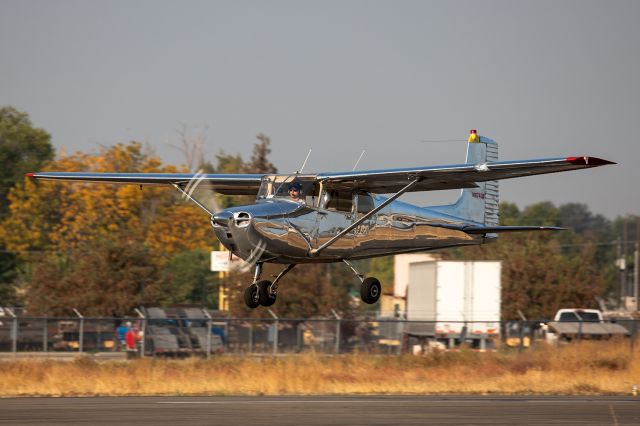 Cessna Skyhawk (N8743B)