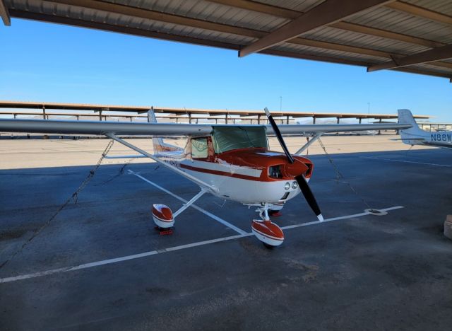 Cessna Commuter (N714SV) - Very last Cessna 150 ever built.
