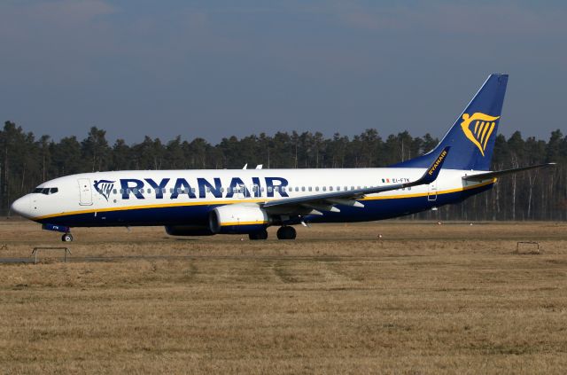 Boeing 737-800 (EI-FTK)