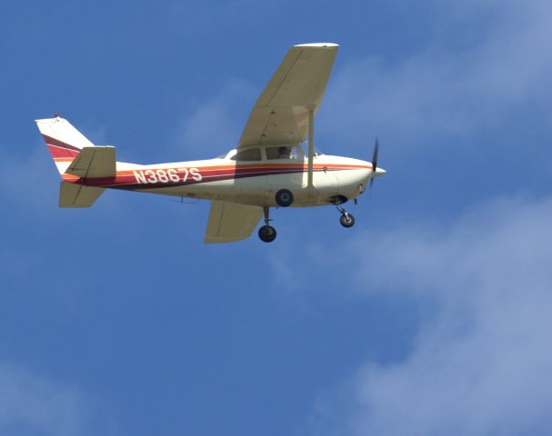 Cessna Skyhawk (N3867S)