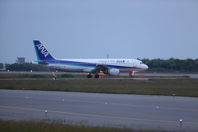 Airbus A320 (JA8609) - 23 June 2015:HKD-HND